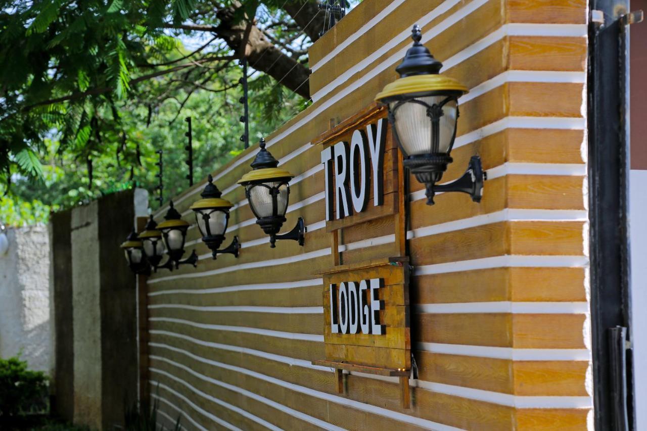 Troy Lodge Лусака Экстерьер фото